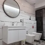 Mon Prive * تيرانا